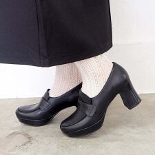 ［25秋冬新作］厚底ローファーパンプス