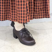 ［25秋冬新色あり］カジュアルレースアップシューズ