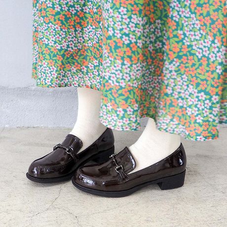 [^:8510083]byȂ񄠃rbg[t@[߂̃\[ł傤ǂ{[̃[q[rbg[t@[B̂ȂfUCŁAItBXp畁ig܂ŁA܂܂ȃV[Ŋ􂷂ACełB2025H̐VF̓_[Nx[WA_[NuE2J[łB₷̃|CgE\tgȍł₳ENbVC\[łӂӂ̗SnE[h\[ŕ₷ACeڍׁYFfށFvq[̍F3.5cmX^bt̒pr[[Juri]̂F22.8cmCYCGWvg^ׂߎTCYF22.5cm߂炩ÃNbVCłBTCYɂĂ͌Cŗƕ͂҂Aw҂Ȃ̂łAƂ銴܂BƗp̃WFNbV̊~߂΂傤ǂ悳łB[Chika]̂F23.8cmCYDGWvg^bӂTCYF23.5cm肵XgX̂ȂSnBAXgbLO┖̌CƁA኱ƂłB߂̃fUCłAv̊Ofނ炩A܂X|W̗nő肪łBq[邱ƂȂACyɕ܂BrbgłƊ̂ŁAdpɂgB[Masako]̂F24.2cmCYEMV^䎎TCYF24.0cmrbg[t@[Ȃ̂ŏł܂AĂ݂Ƃ炩ŃC\[C悭Aꂵ₷łBܐقǂ悭Ƃ肪XgXȂ܂BiXj[J[łɂłIӂ肵XJ[gŃ\bNX킹̂߂łA߃pcł̃JWAR[fɂ[Yuki]̂F24.2cmCYEGWvg^bߎTCYF24.5cm̃TCYł傤ǗǂłBXgbLOł̓pJpJ܂łBoĂ̍ɂȂ̂ŃXgXȂłBXgbLOtbgJo[͂A\bNXƍ킹Ă̂ŒʔNACełB͒ʋΗpƂĂIXXłB