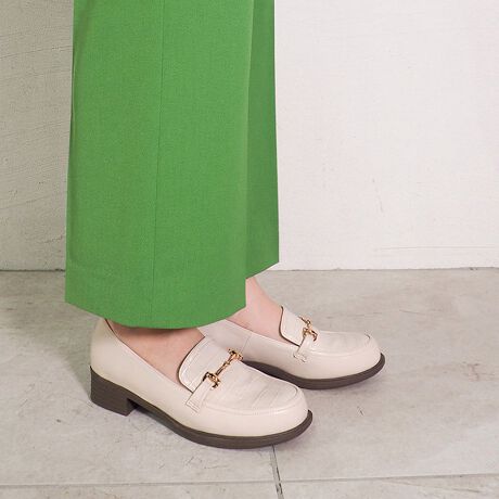 [^:8510083]byȂ񄠃rbg[t@[߂̃\[ł傤ǂ{[̃[q[rbg[t@[B̂ȂfUCŁAItBXp畁ig܂ŁA܂܂ȃV[Ŋ􂷂ACełB₷̃|CgE\tgȍł₳ENbVC\[łӂӂ̗SnE[h\[ŕ₷ACeڍׁYFfށFvq[̍F3.5cmX^bt̒pr[[Juri]̂F22.8cmCYCGWvg^ׂߎTCYF22.5cm߂炩ÃNbVCłBTCYɂĂ͌Cŗƕ͂҂Aw҂Ȃ̂łAƂ銴܂BƗp̃WFNbV̊~߂΂傤ǂ悳łB[Chika]̂F23.8cmCYDGWvg^bӂTCYF23.5cm肵XgX̂ȂSnBAXgbLO┖̌CƁA኱ƂłB߂̃fUCłAv̊Ofނ炩A܂X|W̗nő肪łBq[邱ƂȂACyɕ܂BrbgłƊ̂ŁAdpɂgB[Masako]̂F24.2cmCYEMV^䎎TCYF24.0cmrbg[t@[Ȃ̂ŏł܂AĂ݂Ƃ炩ŃC\[C悭Aꂵ₷łBܐقǂ悭Ƃ肪XgXȂ܂BiXj[J[łɂłIӂ肵XJ[gŃ\bNX킹̂߂łA߃pcł̃JWAR[fɂ[Yuki]̂F24.2cmCYEGWvg^bߎTCYF24.5cm̃TCYł傤ǗǂłBXgbLOł̓pJpJ܂łBoĂ̍ɂȂ̂ŃXgXȂłBXgbLOtbgJo[͂A\bNXƍ킹Ă̂ŒʔNACełB͒ʋΗpƂĂIXXłB