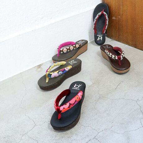 [^:8890804]byȂ2025tĐVF艺ʃgOT_byȂ̉Ă̐lCACeAʃT_Bk̂₳ƗñrrbgJ[̃RgXg|CgłB邭|bvȐFgŁA߂łȂɍ킹ĂN̐VF̓bhRrƃCG[Rr̂QFłB₷̃|CgEӂӂ\[ŒԗĂȂE@\tgnŌCCꂵɂEg킸ɃTbƒEł܂ACeڍׁfށFnYFǑF2.5cmq[̍F4.5cm