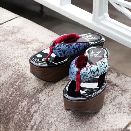 [^:8980664]byȂ2025tĐVFꉺʃgOT_byȂ̉Ă̐lCACeAꉺʃgOT_Bgۂĥ悤ȃCpNĝfUCŒڂ邱ƊԈႢȂBꕔ̓cՂ̃GiŎh蒲ɁB܂\[ɂ͂VbNȃEbh\[ł邳߂ȂfUCƂȂĂ܂B߂ałȂA̎ɂALgꑫłBN̐VF̓CG[Rrƃu[BCG[̓{^jJ̕@Au[̓Of[VJ[̕@|CgłB₷̃|CgEӂӂ\[ŒԗĂȂE@\tgnŌCCꂵɂEg킸ɃTbƒEł܂ACeڍׁfށFnYFǑF5.0cmq[̍F7.5cm