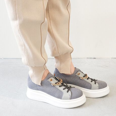 [^:8490075]byȂ񄠌jbgXj[J[{[̂Xj[J[jbgfނgƂŁAy₩ȕ͋CɁB`F[S[X[ɂgŃb`ȃeCXgvX܂BS[h`F[͎O\2WAYdlBCX^Cɍ킹ėςĂ݂āB₷̃|CgEjbgAbp[ŒߕtȂENbVłӂӂ̗SnEŒnʂ̍dȂX^bt̒pr[[Kaho]̂F23.7cmCY2EGWvg^L߄O䎎TCYF23.5cmTCY͑傫AĩTCYővłBjbgfނȂ̂ŃXbƑꂪłAقǂ悢z[hŃmXgXBNbV炩ԗĂĂm炸łB`F[̎Oł̂ŁAX^CCɍ킹đ̈ۂς܂I[Mizuki]̂F24.7cmCYEXNGA^䎎TCYF24.5cmʂ̌Cł傤ǂSnłBꂽƂtJtJłтBjbgȂ̂ő̑傫߂ȎłɂƂ낪Ȃ܂I[Yuki]̂F24.2cmCYEGWvg^bߎTCYF24.5cm/24.0cmb߂Ȃ̂Ŕ肪[fUC͗͂ȂƑꂵɂ̂łA̓XbƗ܂BS̓Iɏ傫߂łBɃTCY𗚂Ă݂ƁA͌ԂȂsb^IƂBALk̂jbgfނȂ̂Œɂ͂ȂłBXgbLO┖̃\bNXŗ̓TCYĂǂ܂B~ȂӂӂŋCBĂ͒ɂȂȂB