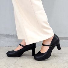 ［26春夏新色あり］厚底ストラップパンプス
