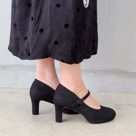 [^:8890889]byȂ2025H~VFXgbvpvXbyȂŐlČXgbvpvXBĂ΂X^Cɂ킹₷tF~jȈꑫBp[eB[V[ɉf؂₩ȃJ[O͂łBObƍ߂7.5cmŃX^CAbvAǑ݂ŌX΂͊ɂ₩B܂AnC\[̃X|WNbV[ǂdグ܂BȂǒԂ̒płɂȂɂHvÂ炵Ă܂B2025H̐VF͔̃ubNRrƂ⊴bh2J[łB₷̃|CgEXibv{^ŒEyEXgbvōbz[hEɂEǑ݂ō₷ACeڍׁYFfށFubNFv@@@sNx[W/bhFviGij@@@ubNRr/Vp/Vo[F@ۑǑF1.5cmq[̍F7.5cmБ̏dF 260g