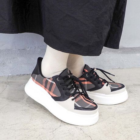 [^:8490115]byȂ2025H~VHANDSFREEbXj[J[ƃ`FbN̑gݍ킹ŁAɂ肰Ȃ݊YĂXj[J[BƂۂ݂̂gDCtF~jłB~j{gɍ킹Ċ؍ۂ܂Ƃ߂AChpcŃXg[gCNɕƁAÂƃJWÃoXy߂ꑫłBnYt[dlŁAႪ܂Eg킸Ɨ̂́BZo^o^ȂoC킸AɊYfUCłBg킸nYt[dl̃Xj[J[ɂ͓ȃJE^[uTbƃCV[Y(R)JE^[vgpĂ܂B܂ŌCxꂽ悤ȂƃfUCŁAg킸ɑ点ČC𗚂Ƃł܂Bp̍ۂ͂ƂׂɂB₷̃|CgEgDŎwߕtȂEX|WNbV\tgEX΂̂Ȃŕ₷Eg킸nYt[݌vACeڍׁEuhFbyȂEfށF@ہ~vEYFEq[̍F 4.5cmEǑF 3.0cmEБ̏dF 304g