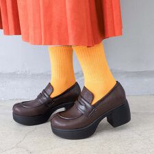by あしながおじさん(by ashinagaojisan)の［25秋冬新作］厚底コインローファーパンプス
