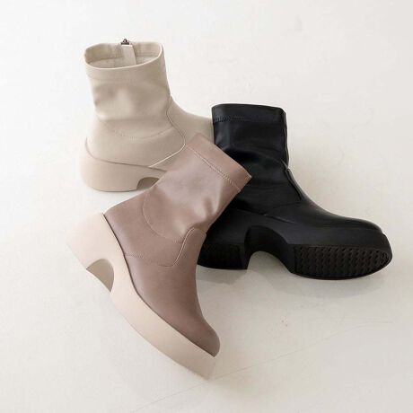 [^:8710615]byȂXgb`u[cƂ~j}fUCɁAǂgȃ[h܂ƂIu[NgDۓIȃXgb`u[cB悭tBbgAbp[ɁÃ[h\[킹邱ƂŁAKȗSnƍۂ𗼗܂BJ[ɂĂ܂Ƃ͋CقȂ̂Ãu[c̖͂̂ЂƂBubN͈ߌʔQŁAǂȃR[fɂ킹₷\J[BAC{[͌y₩ȃ~L[g[őɔƏiYĂ܂B_[Nx[W͂̏H̖{J[BȂ݂̗ǂEH[J[ŊÂƂȂꊴoX悭vXĂ܂B₷̃|CgELIu[NgDŎwEXgb`ނ̂炩Ń\tgȑE\[1ĂȂACeڍ׌YFfށFvǑF3.0cmq[̍F6.0cmF16.5cmF24.5cm