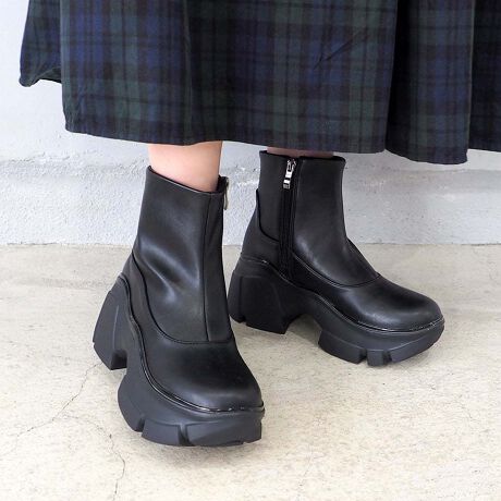 [^:8710613]byȂXj[J[u[c{[Ղ̃\[ŃVvȂ݊u[cB̂Ȃ~j}ȃfUCɁAGbW̌gbN\[߂܂Bq[7.5cmƍ߂̐ݒłǑŌX΂͊ɂ₩Be͂̂\[ŃXj[J[̂悤Ȍy₩ȗSnĂ邩A𐷂₷͂L[vBԗĂɂACxgȂǁuēvV[ɂ҂ȈꑫłB₷̃|CgE炩Vtgő𓮂₷EX΂̏Ȃŕ₷EXj[J[CNȌy₩ȗSnACeڍׁEuh:byȂEf:vEY:Eq[̍: 7.5cmEǑ: 4.5cmE: 12.0cm̎dlύXɂăfBʐ^ɎgpĂTv͗̎dlقȂĂ܂Biɂ͗ɃWOUOXeb`܂Bdl͏iʐ^QƂB