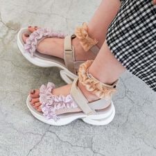 ［26春夏新作］2WAY厚底フリルサンダル