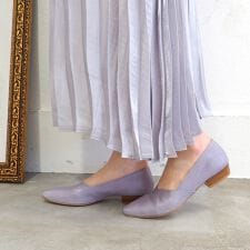 ［25春夏新色あり］Vカットパンプス