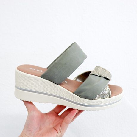 [^:3385027]T@T@20025tĐV\tgU[~[T_T@T@ŐlC̉Ă̒ԃACeAGNXgNbVC\[gT_Ãq[AbvoBg킸ɃTbƗ~[^CvŁA肪ӂĂĂyɗCyI]ʂ{vgU[ANZgɁAĂ炵邢J[oG[VB\[̓X|[eBuȔ\[ŋC܂ŏオyBEGbW\[ň芴ɂASBAEӂӂ̗Sn݂łB₷̃|CgEg킸Cyȃ~[^CvEӂӂNbVőɂȂȂEEGbW\[ň芴ACeڍ׌YFXyCfށFrvǑF2.5cmq[̍F6.5cmyӂz̃T_͊COiXyCjŊEYꂽMade in SpaiñACełB[bpȂł͂̏炩ȐYłAꕔDڒtłAv{̃LY≘AĐYHɂȃLY≘Ȃǂꍇ܂BXł̌iɂĂgp̂ɎxႪȂiƔfꂽꍇ͗ǕiƂĔ̔Ă܂B炩߂܂B