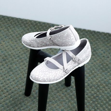 [^:1320693]cava cavaiT@T@j25H~V읛boGV[YƂtHɁAbz[hSXgbvgݍ킹XgbvttbgV[YByʂŎ܂킵₷AH{Ă̂ŁAVɍEꂸɊY܂Bقǂ悭X|[eB[ȈۂYA،^gJptbgV[YtBbg߂݌vŁAANeBuȓɂ􂵂܂B₷̃|CgE\tgȍŒߕt̂ȂSnESXgbvŃz[hEɂEyʃ\[1ĂȂEVCɂI[EFU[ACeACeڍ׌YFfށFnǑF1.0cmq[̍F3.0cmX^bt̒pr[[Anna.S]̂F22.3cmCY2EGWvg^╝L߄O䎎TCYFAnna.Ŝ݂NbVƌy\[ŁAƂĂ₷łBقǂ悭tBbĝł̃TCYŃsb^łBVo[Rr̓Ip[hLLĂāAdȂłBfjƍ킹ĂłAuEJ[LȂǂ̃I[^J[Ƃob`łB[Tomoko.M]̂F23.4cmCYDGWvg^O䎎TCYFTomoko.Mܐ̔XgbvA\[~SĂ_炩Ayĕ܂đSŜȂ₷łBȂтtBbĝŁAPTCY傫Ă܂Bŷň邱ƂȂłBHŉɂA悢̃ubN̓VvɎg₷̂ŁAErWlXV[YƂĂ􂵂Ǝv܂B