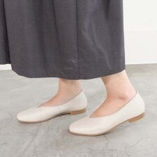 [26春夏新色あり]防水｜Vカットフラットシューズ