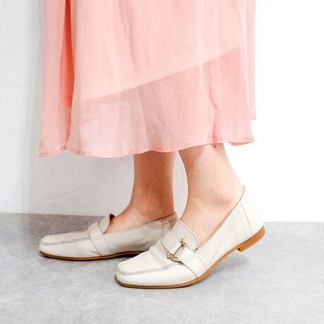 [^:5360559]ENȂhbobNJ[t@[ƂOnD̃JV[YBƂSdlŃXgX̂ȂSnłB\tgȘȂ܂Lƈ߂g|CgBIɂItɂ􂵂ȑl̃fC[V[YłB2025t̐VF͖߂̃uEJ[Ńi`ȘȂ܂́uCguEvłBhU[ŋ}ȉJɂS̏iɂ͋}ȉJɂSȖhU[gpĂ܂Bv̂Ȃ߂iKŖhHȀォ炳ɋH{Ă邽߁AƂĂʂɂȂĂ܂B␅݂ɂAȒPȑfނłB₷̃|CgE\tgȂŒߕtȂE߂̃XNGAgDŎwEƃSz[hEɂACeڍׁYF{fށFvihU[jq[̍F1.5cmX^bt̒pr[[Miho]̂F23.3cmCYCMV^ׂߎTCYF23.0cmߕtȂyɗ܂Bb߂̑Ȃ̂ŁATCY͂傫߂łAƂɃSĂ̂ŔɂłB[Megumi]̂F22.8cmCYEGWvg^O䎎TCYF23.0cm/22.5cmS̓Iɑ傫߁B23cm͒Ê22.5cm܂BTCYĂ傤ǗǂłBL߂Ŋv_炩ׁAO܂CɂȂ炸ɗ܂B[Harumi]̂F23.5cmCY2EGWvg^䄠LTCYF24.0cmS̓Iɑ傫߁BƂwɒ[ɒȂ̓TCY߁BfUC̓VvłɃANZĝŁAL̎ł肵Ăꂢɗ܂B