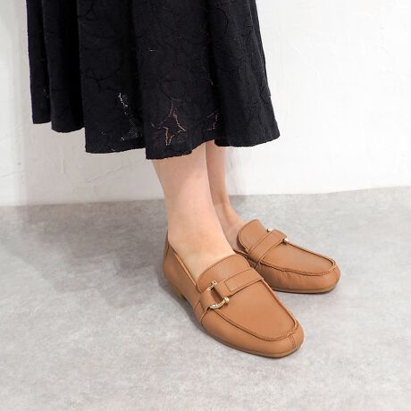 [^:5360559]ENȂhbobNJ[t@[ƂOnD̃JV[YBƂSdlŃXgX̂ȂSnłB\tgȘȂ܂Lƈ߂g|CgBIɂItɂ􂵂ȑl̃fC[V[YłB2025t̐VF͖߂̃uEJ[Ńi`ȘȂ܂́uCguEvłBhU[ŋ}ȉJɂS̏iɂ͋}ȉJɂSȖhU[gpĂ܂Bv̂Ȃ߂iKŖhHȀォ炳ɋH{Ă邽߁AƂĂʂɂȂĂ܂B␅݂ɂAȒPȑfނłB₷̃|CgE\tgȂŒߕtȂE߂̃XNGAgDŎwEƃSz[hEɂACeڍׁYF{fށFvihU[jq[̍F1.5cmX^bt̒pr[[Miho]̂F23.3cmCYCMV^ׂߎTCYF23.0cmߕtȂyɗ܂Bb߂̑Ȃ̂ŁATCY͂傫߂łAƂɃSĂ̂ŔɂłB[Megumi]̂F22.8cmCYEGWvg^O䎎TCYF23.0cm/22.5cmS̓Iɑ傫߁B23cm͒Ê22.5cm܂BTCYĂ傤ǗǂłBL߂Ŋv_炩ׁAO܂CɂȂ炸ɗ܂B[Harumi]̂F23.5cmCY2EGWvg^䄠LTCYF24.0cmS̓Iɑ傫߁BƂwɒ[ɒȂ̓TCY߁BfUC̓VvłɃANZĝŁAL̎ł肵Ăꂢɗ܂B