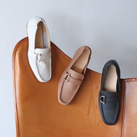 [^:5360559]ENȂhbobNJ[t@[ƂOnD̃JV[YBƂSdlŃXgX̂ȂSnłB\tgȘȂ܂Lƈ߂g|CgBIɂItɂ􂵂ȑl̃fC[V[YłB2025t̐VF͖߂̃uEJ[Ńi`ȘȂ܂́uCguEvłBhU[ŋ}ȉJɂS̏iɂ͋}ȉJɂSȖhU[gpĂ܂Bv̂Ȃ߂iKŖhHȀォ炳ɋH{Ă邽߁AƂĂʂɂȂĂ܂B␅݂ɂAȒPȑfނłB₷̃|CgE\tgȂŒߕtȂE߂̃XNGAgDŎwEƃSz[hEɂACeڍׁYF{fށFvihU[jq[̍F1.5cmX^bt̒pr[[Miho]̂F23.3cmCYCMV^ׂߎTCYF23.0cmߕtȂyɗ܂Bb߂̑Ȃ̂ŁATCY͂傫߂łAƂɃSĂ̂ŔɂłB[Megumi]̂F22.8cmCYEGWvg^O䎎TCYF23.0cm/22.5cmS̓Iɑ傫߁B23cm͒Ê22.5cm܂BTCYĂ傤ǗǂłBL߂Ŋv_炩ׁAO܂CɂȂ炸ɗ܂B[Harumi]̂F23.5cmCY2EGWvg^䄠LTCYF24.0cmS̓Iɑ傫߁BƂwɒ[ɒȂ̓TCY߁BfUC̓VvłɃANZĝŁAL̎ł肵Ăꂢɗ܂B