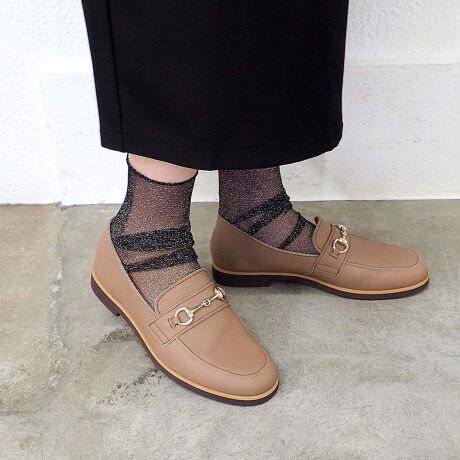 [^:5360615]ENȂ25H~Vhbrbg[t@[VvŃx[VbNȃfUCɁArbgiȃANZgɂȂrbg[t@[Bꂢ߂ɂJWAɂ킹₷Aʋ΂₨oȂǕLV[Ŋ􂵂܂BENȂ炵A炩Ȃ́Bdcg킸A\tgU[ɂ₳Ȃ݁AXgX̏ȂSn܂B܂A߂̃AEg\[͑ւ̕SyAԂ̕sɂΉBubNƃI[Nɂ͖hU[gpĂ̂ŁA}ȉJ̓SBɊY@\ƃfUC˔AꑫłB₷̃|CgE\tgȍŒߕtȂE[߂̑Ńz[hE݃\[Œnʂ̍dȂhU[ŋ}ȉJɂSubNƃI[N͋}ȉJɂSȖhU[gpĂ܂Bv̂Ȃ߂iKŖhHȀォ炳ɋH{Ă邽߁AƂĂʂɂȂĂ܂B␅݂ɂAȒPȑfނłBACeڍׁEuhFENȂEfށFvEYF{Eq[̍F 2.5cmEǑF 1.0cm