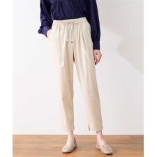タックテーパードパンツ