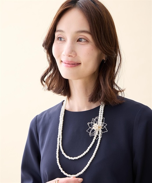 ブローチ付きネックレス