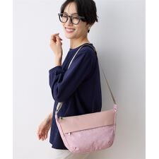 モノグラムショルダーバッグ