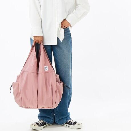 [^:50416]t@bVuh<OZOC>̃g[gobOByʂő傫ANeBug[g̓}U[obOƂĂgp\B͂Ȃ̂ňSĂg܂B22cm̎͌|\ł܂BlXȃV[Ŋ􂷂dオƂȂĂ܂B