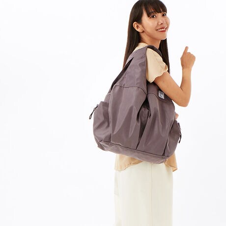 [^:50416]t@bVuh<OZOC>̃g[gobOByʂő傫ANeBug[g̓}U[obOƂĂgp\B͂Ȃ̂ňSĂg܂B22cm̎͌|\ł܂BlXȃV[Ŋ􂷂dオƂȂĂ܂B