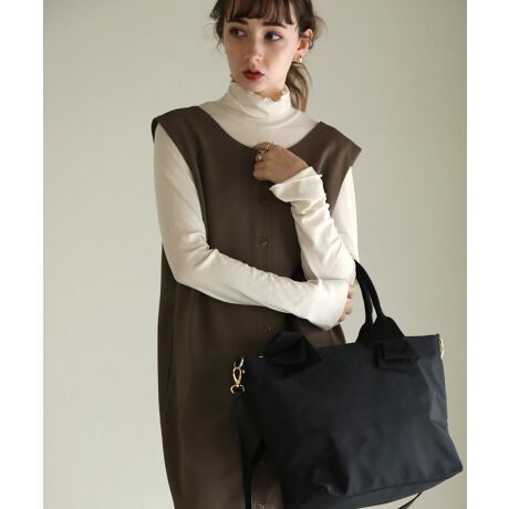 [^:ay0400005086]aity ACeB Ԃ̃Vvȃg[gobOƃnhɏiȃ{gݍ킹fUCBl̏iɂg悤A{̃fUCɂꂽiȈۂɂȂĂ܂B13C`PCXb|TCYȂ̂ŁAʋ΂ʊw͂}U[YobOAsp܂ŕL􂵂܂Big͂Aqf[gȂǂł肰ȂoACeƂĂ҂łBVvȂ؂₩ȃANZĝœwEƎIP[Wj[Yɂ߂łIXXT̃|CgvCx[gItBXJWAɂI[V[Yg㎿ȌyʃiCfނgp}`LȂ̂ŁAڈȏɗeʂ܂R[fBl[g₷ʔNʂĎgfUC֗ȃV_[XgbvtV_[XgbvF聠`STCYFzFijO|PbgFI[v~1|PbgFt@Xi[~1CI[v~2yfށz{/iC@n/|GXe@yYzyfgz167cmyTCYf[^z(R)F:43.5(^e)F:27(}`)F:14.5yJ[WJzO[x[W/J[L/ubNyiӎzTCY̓[J[̐ɂȂ܂A덷ꍇ܂Bf摜͊̉eɂJ[قȂČꍇ܂Bi摜͂ɂȂ郂j^[Ȃǂ̊ɂĎ኱̌덷܂B