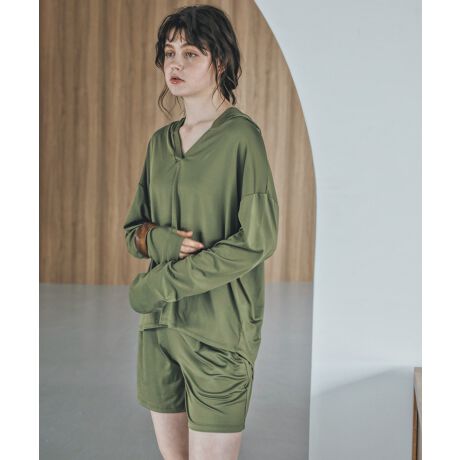 [^:ay0060005533]t[ht̃vI[o[p[J[́Awt̃fUCŎpIBV[gpcɂ͍E|PbgAƂ[ł܂B܂ALx8F̃J[oG[VBM-LL-LL2TCYWJŁA傫TCYł蒅ɂO΍͂AUPF50+̍UVJbg@\|CgBڐG⊴fނŗL[vAz܂BCv[AVт͂AjOނAo[xL[ALvAtFXAK[fjOȂǁAV[ő劈B܂AXgb`ɗDꂽfނgpĂ邽߁AKtBbglXȂǂ̉^V[łKɒpł܂BX|[cEFAƂĂpł̂ŁAꒅΗlXȃV[ő劈łByfށz|GXe95% |E^5%yYzyfgz166cmyTCYf[^z(O)M-L:58.5cm / L-LL:60.5cm()M-L:117cm / L-LL:121cm(EGXg)M-L:61cm / L-LL:65cm(҉)M-L:10.5cm / L-LL:11.5cmyJ[WJzubN/J/J[L/`R[/ItzCg~ubN/ItzCg~J/ItzCg~J[L/J~ubNylzUPF50+̎O΍ڐG⊴zcɂɂLтXgb`VɂȂɂyʑfށyiӎzTCY̓[J[̐ɂȂ܂A덷ꍇ܂Bf摜͊̉eɂJ[قȂČꍇ܂BũJ[摜QlBi摜͂ɂȂ郂j^[Ȃǂ̊ɂĎ኱̌덷܂B