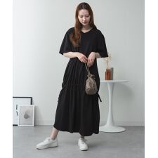 ドロストシャーリングVネックワンピース