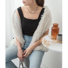 カップ付きスクエアネックタンクトップ