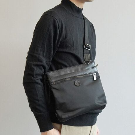 [^:92951]Orobianco^w\yexNVRC^Ax[XɁA̓sIȃjAXZx[VbNV[ỸfUCVBvgIWĩ^p[cȂǁAɃIrARȂł͂̃NtgfUCX^_[hACełBigɍœKȃRpNgTCYłȂAXbLƂfUC^E[Xł̊񑩂܂BVɂꂽU[iȍoĂAאg̃fUCꂽۂ܂BjZbNXłg܂BA5TCỸACe[\ŁAOɂ[Xy[XmہBɁAV_[Xgbv͒E\ƂȂĂAlXȃV[X^CɑΉłg̗ǂĂ܂B{̑fށFɔzTCNfނȂA\ȋxƑϋv[rbNiC̗pBtvF_ȃi`V{ŉʂ̉Ae\ŝXeAfނgpBAE^[}[NFSfX[XU[̗pBtg|PbgFfoꂵ₷t@Xi[J̃|PbgB[eBeB|PbgF[ł|Pbgwʃ|PbgF[łwʃ|Pbg