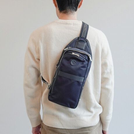 [^:92958]Orobianco^w\؃exNVRC^Ax[XɁA̓sIȃjAXZx[VbNV[ỸfUCVBvgIWĩ^p[cȂǁAɃIrARȂł͂̃NtgfUCX^_[hACełB]vȃ{[킢c^fUCAl̃R[fBlCgɃ}b`{fBobOBXgbv͒߂\ŁA{̉̍EɔzꂽSDJꂩɑ邱ƂŗpɉăAW߁A▭ȃtBbg𓾂܂B{̑fށFɔzTCNfނȂA\ȋxƑϋv[rbNiC̗pBtvF_ȃi`V{ŉʂ̉Ae\ŝXeAfނgpBAE^[}[NFSfX[XU[̗pBEpFiXJtւ邱ƂŁAǂ̌łwV_[dlBtg|PbgFfoꂵ₷t@Xi[J̃|PbgB[eBeB|PbgF[ł|PbgBwʃ|PbgF[łwʃ|PbgB