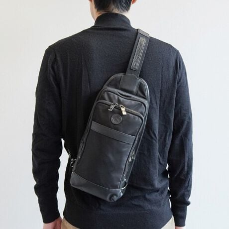 [^:92959]Orobianco^w\؃exNVRC^Ax[XɁA̓sIȃjAXZx[VbNV[ỸfUCVBvgIWĩ^p[cȂǁAɃIrARȂł͂̃NtgfUCX^_[hACełB]vȃ{[킢c^fUCAl̃R[fBlCgɃ}b`{fBobOBXgbv͒߂\ŁA{̉̍EɔzꂽSDJꂩɑ邱ƂŗpɉăAW߁A▭ȃtBbg𓾂܂B{̑fށFɔzTCNfނȂA\ȋxƑϋv[rbNiC̗pBtvF_ȃi`V{ŉʂ̉Ae\ŝXeAfނgpBAE^[}[NFSfX[XU[̗pBEpFiXJtւ邱ƂŁAǂ̌łwV_[dlBtg|PbgFfoꂵ₷t@Xi[J̃|PbgB[eBeB|PbgF[ł|PbgBwʃ|PbgF[łwʃ|PbgB