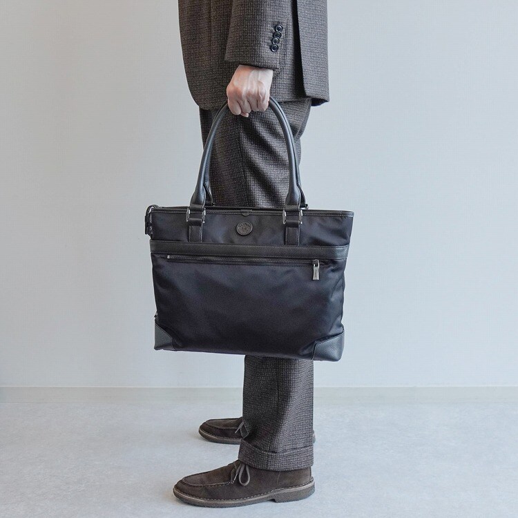 A4サイズ/13.3インチPC収納】 トートバッグ オロビアンコ ソロペルテ