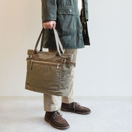 [^:92933]NVbNȒɖȃJWAYAC^A~^[eCXgfUC̃V[YH{Ԏ̃iCfނPCX[uȂǁAVvȂXybNɂANeBuȃCtV[T|[gBrWlX◷sɂœKłBH{̂ɂ͝H{ngpeʒ߉\ו̗ʂɉăe[v̒𒲐߂邱Ƃŗeʂ̒\PC[13.3C`m[gPC[\iQl[@W31~H22~D2.5cm)A4t@C[\et{gɂ͒т傤tŏu̎gpSAE^[}[NU[ɑS̃G{X{Aɗ̓IȃS̃^obWAE^[}[Nt tg|PbgEǂ炩łJ\ȃt@Xi[|PbgB[eBeB[|Pbg̐ɕ֗ȓ|Pbgt