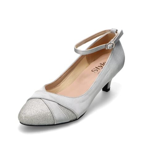 [^:SJB-0006]VvȃfUCȂAbp[̃NXɂɃLL̃ڂ䂭XgbvpvXB@ׂȃfUCڂACełBirWlXV[܂ŕL􂷂ꑫłB