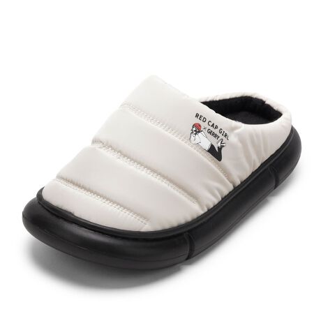 [^:GR-7532]GERRY~RED CAP GIRL̃tbgT_BӂƂSn͂łBƂ\[̗pĂAOoSĎgpł܂BLN^[vg|CgƂȂAJWAR[fɗVѐSvXꑫłBΉTCY\M 23.0cm`23.5cmL 24.0cm`24.5cmLL 25.0cm`25.5cmΉTCY\͖ڈƂȂ܂B