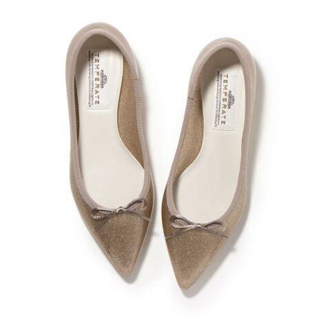 [^:429108069]yTEMPERATE@IRMA GLITTERz̃|CebhoGV[Yl߂TEMPERATẼVOl`[fBV[vȃgEɁAi荞񂾃EGXgBǂ܂łꂽVGbgǋ܂Bׂq̃Ob^[@ׂɋPꑫBOb^[͑fޓɕ߂ĂASz܂BE̐^̃CWFNVV[YBpڂȂZȂShBE≘ɋPVCfށBẼe[vƃ{͔GĂFȂ[J[ށBEւ̕SȂ̓IȍJbvC\[BEC\[͊␅GɂhdlBEX͗l̊ɂAEg\[BfށFPVCHEELF13mmБdʁF178gi38TCYjTCYpCsOXȌ`̂߁A߁AƂ߂̕ɂ߂̃fłBΉTCYɂẮÃf0.5cm邽߂ӂB22.5cm@@TEMPERATETCY:3723.0cm@@TEMPERATETCY:3823.5cm@@TEMPERATETCY:3924.0cm@@TEMPERATETCY:4024.5cm@@TEMPERATETCY:41EtBbeBOɂ͌lL͖ڈłBETEMPERATETCY͈ʓIȃ[sATCYƂ͈قȂ܂BJ[BLACKCHAMPAGNESILVERyTEMPERATEiepCgjzTEMPERATE2017NɓŒauhłBRNV̂قƂǂPVC(|rj)fނ̃CWFNV@ōĂAAbp[ƃ\[̐`ɂȂĂ邽߁ACꂩZ邱ƂȂShdlɂȂĂ܂B܂ALYtɂAƂĂȒPłBāAfނJ[AIWĩvgA҂ƂtBbgƕi˔Ă܂BTEMPERATÉgT߂ȁhƂӖBȂɂƊYAǂȃX^Cɂ킹₷悤ȃfUCƃJ[𔭐MĂ܂BGKgɂ[hɂJWAɂLAW邱ƂłAfUC̖}f̍AJ̓͂JU肻ȓ̒ʋ΂₨oɂ҂łB