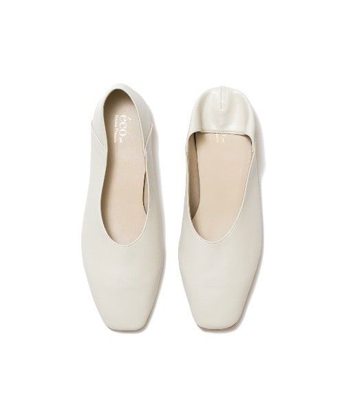 スクエアトゥ フラット Uカット パンプス | エマフランシス(Emma