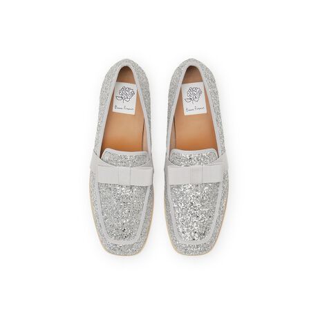 [^:1012a]yiڍׁzƕݍލb[̃[t@[ɃANZgɂȂ郊{̗pV샍[t@[J[WJ̓ubNȂ򂪏iȃxA߂Ob^[2̑fނ炨Iђ݂ȏH~̃[h[uɉ؂₩vX{ɂăJWA_EĂ̂ŕîoɂ킹₷RNVyX^btr[zûxAGKg1viX^btNjpTCYF24.0cmiĩTCYF23.5cmj : LAGWvg^ ܐɂăV[vȂƂȂĂ̂ŁAfXgbLOł24.0cmAC^Cc킹ł24.5cmł傤ǂ̃TCYłI ipĂ̂0.5cmقǃTCYグĂ܂A̍bz[hĂ̂͂̕قڋCɂȂ܂B ̂xAɂȂ₩ȃOO{ꂽS[WX1ŁAC킹XJ[gX^CŗĂApcX^Cɍ킹Ăۂły݂V[YƂȂĂ܂Iulۂ[hnɂn}܂!viX^btUjpTCYF23.5cmiĩTCYF23.0cmjFbAAMV^אg̃[t@[Ȃ̂ŁAi胏TCY23.5cm̕E₷łBTCYグ͂̕܂AĂċCɂ͂Ȃ܂ {VvŃ[t@[̂̃VGbg̃LCזȂ̂ŁAlۂ[hnɂn}܂!