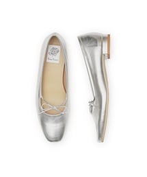 [}C]^bN { 2cm pvX/G}tVXiEmma Francisj Vo[