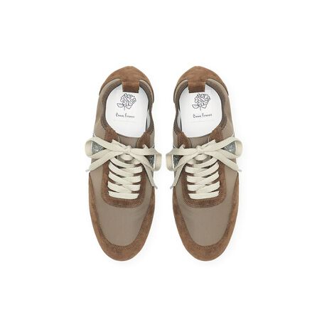 [^:09g-G]ʂ̃Ob^[ANZgɂȂXj[J[Vox[VbNȃXj[J[̃fUCłܐEJJgEV[[Xɂ̓xAU[gpĂ荂vXăTChɂ̓Ob^[̃CĂ葫т₩ɋP܂͐Lk葫ɍ킹ĉKɃtBbgH{Ă̂ŉJ̓łSėĒ܂yX^btr[zu◷sɂsb^viX^btJjpTCYF24.0cmiĩTCYF24.0cmj : bAA䂬݁AMV^\bNXȂ23.5cmłx̂łAɂȂƋ̂ŁAʏʂ24.0cmIт܂B gh̔Xj[J[łANbV̍~̂ŁAtÂ炭AKɗ܂yāASɂȂĂ邽߁A◷sɂsb^̈ꑫł JWAȃfjX^Cɂ͂Aꂩ̋G߂͔̃RbgsȂǏĂ̑u₩ȃX^COɂ킹ł?uYڃX^CDȕɂ߂łIviX^btNjpTCYF24.0cmiĩTCYF23.0cm-23.5cmjFMV^i23.5cm𒅗p鎖̂łÃ͔XgbLO킹24.0cmLctBbgAC킹ƃWXgTCYłI ɃSĂfUĈ߁Aقǂ悢tBbgƒEX[YȂƂȂĂ܂B VvȃfUCȂTChɂꂽOb^[肰ȂANZgƂȂĂAJWAɂȂ肷Ȃ̂ŁAYڃX^CDȕɂ߂łI