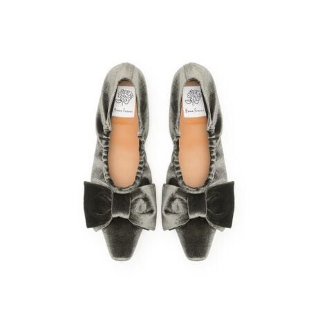 [^:08g]yiڍׁz{[~[ő݊̂傫ȃ{|Cg̈ꑫBH~炵xxbgfނ́AiȌőɉ؂₩vXBɁAghӂ郌Ip[hCibvAR[fBl[g̎ɂ҂łBVvȃX^COɍ킹邾ŁA{ȕ͋CoĂ܂Bɂ͎k̂SgpĂ邽߁AɂtBbgBɂ͏_炩fނ̗pAs̈芴˔Ă܂ByX^btr[zu傫߂̃{|CgviX^btO.NjpTCYF24.0cmiĩTCYF23.5cm-24.0cmjFbAʁAGWvg^ ܐ悪אgŁACŗƂ̂24cmɂ܂B S̓Iɏ_炩fނŃtBbgǂA傫߂̃{|CgłB XEF[hfނ̉iŃXbNȂǂɍ킹ă`bƌ̂łBuƌĂfUCłviX^btMjpTCYF24.5cmiĩTCYF24.5cm-25.0cmjFbALAMV^ʏʂ24.5cmŃWXgTCYłB TCh̃V[O葫ݍłAtBbgQI 傫߃{`[tAƌĂfUCłuH~Cxg̍ۂɊ􂷂邱ƊԈႢȂIviX^btOjpTCYF24.5cmiĩTCYF24.0cmjFbʁAʁAMV^i24.0cm𗚂Ă܂̂i͍EɃSĂ̂ŒEɂTCYAbv24.5cmŗƂƗ܂I ڂ傫߂̃{ׁAڗƂȂƂł܂I fނxxbgȂ̂ō˔ĂɗSnōI ꂩ̃nEBNX}XȂǂ̏H~Cxg̍ۂɊ􂷂邱ƊԈႢȂłI