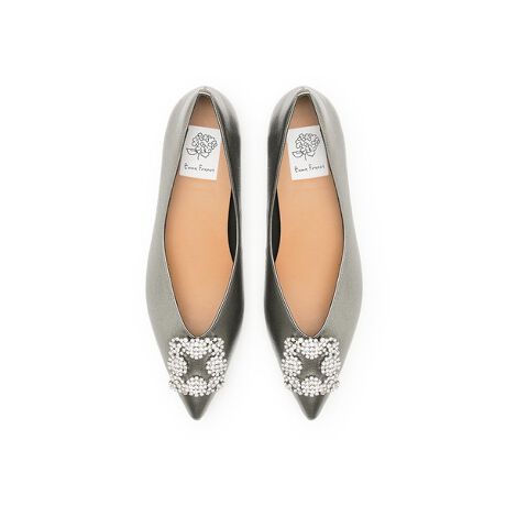 [^:07g-M]yiڍׁz򊴂̂郁^bNnт₩ȃrW[gbsOAiȃtbgpvXB|CebhgD̃VGbgGKgߏH̑MȈۂɂĂ܂B^bNJ[ƃrW[`[t̃_ugh̃RNVŁAŏ{̃X^CyŁByX^btr[zuԗĂĂɂIviX^btNjpTCYF23.5cmiĩTCYF23.0cm-23.5cmjFMV^i23.0-23.5cmłA̓XgbLO킹23.5cmWXgTCYAC킹24.0cm]TėTCYłI ԂŐlC̃rW[V[Y̏H~ŃfUCŁAb̃̕V[vVJbgrYɖĂ܂I ̂邨fނƁALL̃rW[܂čII S̓IɌ`͂ƂĂĂxĂ邨ȂALc悢Ƃ肪邽߁AԗĂĂɂꑫƂȂĂ܂B Y߂̃R[fBl[gAW[ỸJWAX^CɂAǂȃV[ɂg܂IufC[ɂoɂ􂵂Ăꑫ*:viX^btSjpTCYF24.5cmiĩTCYF24.0cm-24.5cmjFbALAMV^|CebhgDȂ̂ŏȁHƎv܂A_炩PUfނ̂ő肪ǂAi24.5cm̎̂܂24.5cmł҂łB~ɂ͍NbVĂ̂ŁASnƂĂǂAԂłyɗłBƃTCh̃JbgCAYɌĂ̂Cɓ|CgBɃrW[obNtĂ̂ŏiYĂAfC[ɂoɂ􂵂Ăꑫł*: