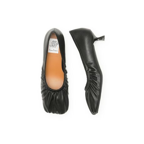 [^:4501d-P]yiڍׁz4cm̓hq[ƃXNGA،^őɂtBbgB~ɂ4mm̍NbV̗pA4cmq[łقǉKȗSnłB_炩Abp[fނőDA芴QBMU[̃fUCڂAIP[WX^CÐhR[fȂǕLt@bVɃ}b`閜\pvXłByX^btr[zuIP[WX^CƕigɁviX^btMjpTCYF24.5cmiĩTCYF24.5cm-25.0cmjFbALAMV^̌C킹24.5cmWXgTCYłB O䂪̂ŁAq[ƒɂȂĂ܂̂łAXNGAgD̃fUCƍȂ4cmq[Ȃ̂ŒɂȂ炸ɗo܂B VvȂ̂ŁAIP[WX^Cƕigɂg܂u܂łɗƂ̂Ȃo̗SnIviX^btOjpTCYF24.0cmiĩTCYF24.0cmjFbʁAʁAMV^i24.0cm𗚂łÂ܂܂̃TCY(24.0cm)ővłIq[4cm̂őOɍsȁHƎv̂łAOL߂̃XNGAȂ̂őzȏɗSnǂ܂łɗƂ̂ȂołI ̎wSătbgɍLĂ鎞Sn悭A4cm̃q[邱ƂY闚SnłI J[AC{[Ax[WAubÑ}`3FWJȂ̂łII2025AW̃ghuEƍ킹ĉ̂̓x[WȂƎvx[Wɂ܂I