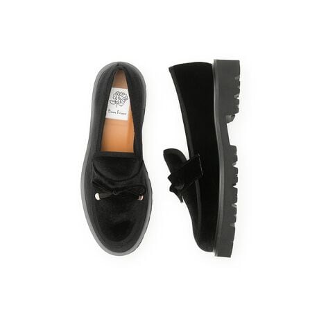 [^:2002f]^N\[ň芴ƃghAAbp[ɂ̓OOe[v炢Aق̂Â[t@[Btgɂ̓S[h̐{AtF~jȉ炵Ƒl炵i𗼗܂Bfނ́AxxbgƃX[X2ނpӁBfC[ɂoɂԈႢȂBH~ÐhoXŃX^COĂ}Xgnu[t@[łB