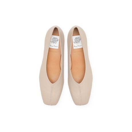 [^:03aa-P]yiڍׁzXNGAgEiȈۂYtbgV[YBb茩VJbgfUCŁAtbgłJWAɂȂ肷AƊo܂B\[ɂS[hC|CgƂȂAŜiɈ߂ĂꑫB炵Ɛꂽ[h˔AIIt킸LV[Ŋ􂵂܂ByX^btr[zuIEItǂɂgꑫł!!viX^btUjpTCYF23.0cmiĩTCYF23.0cmjFbAAMV^ ̌CA^CcŁAiʂ23.0cmŃsb^łB㎿̂}bgfނŁAڈȏɌyA_炩Snł!b̃CA悢VJbgɂȂĂA[󂷂ALCɌĂ܂LłÃtBbgǂAOłɂȂɂ̂ŁAIEItǂɂgꑫł!!uʋ΂ƃvCx[gŗg₷viX^btO.NjpTCYF23.5cmiĩTCYF23.5cm - 24.0cmjFbAʁAGWvg^XgbLOŗ̂23.5cmpB C̏ꍇ24cm̕B gƂ߂Ȃ̂23.5cmA24cmƂɂƂE܂WFC\[邱ƂŃtBbĝŃXgXȂ܂B VvȃfUCłAS[h̃C|CgŃVvȂ؂₩ɂĂ܂B ʋ΂ƃvCx[gŗg₷ApcX^Cɍ킹ăX^CbVȃR[fBl[g߂łB