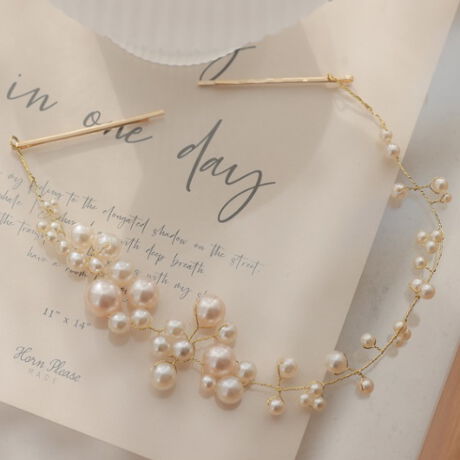 yȂ؂₩Ȉۂɕςzp[ŏꂽGKgȃwbhhX[X܂BAp[eB[łƂłȂ͋̕C؂₩ɕςĂACełBhXAbv̍ہAwAX^C̃AWɂY݂̕ɂ҂́Ap[U΂߂ꂽwbhhXŃGKgȈۂ^炵͋CoĂ܂BMāAō̏uԂʂ܂B؂ȃCxgɏoȂۂɂ́Ap[wbhhXZāAƍ܂傤BiȃwAANZT[Ap[wbhhXoꂵ܂BVvȃfUCȂAp[twbhhX͉؂₩Ă܂B^؂₩ɉؗɉoł܂Bp[߂ṕA܂ŃvZX̂悤Bʂȓɉ؂Y邱ƊԈႢȂłBTCYڍׁF4.2cm@S29.5cmisj@[^:50190]