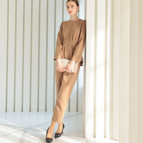 EGXg̃yvCŃX^CbVlɁEGXg̃yv̌^Jo[Aiȕ͋CɁB Design EGXg^bNăyv\Ă̂ŃEGXg}[Nč׌pchXłBpcɂ^bNĂ̂ŃCoċrƍׂ邱Ƃł܂BtBbVe[fUCŌpʂȂgbvX̃obNfUC̓tgfUCƓlɃyvɂȂĂApʂȂfUCłBɂKB悤ɏ䂪߂̂ɂȂĂ̂ŋCɂȂ̌^Jo[܂B Styling VvȃfUCȂ̂łǂȃV[ł₷ȂĂ܂B܂VbNȐFȂ̂łǂȔN̕ɂ₷PłBĂ΂Zj[ȂǓʂȏʂł̒p͂łA{gXfjɕςăJWAɒĂƂł܂BItBXR[fŊ邽߂PĂƂ̏ʂŎgpłƂĂ֗1łB炵ƕîX^CołACełBiȈۂłȂApc̃XbLƂfUClۂo܂B܂܂ȃgbvXANZT[Ƃ̑QŁA炵\łX^COy߂܂BꂽfUC̓rWlXV[p[eB[܂ŕL􂵂Ă܂BACeTCY38(M) FgbvX/@(SNP)61cm@oXg95cm@35cm@56cm@26cmpc/e85+3cm@EGXg68cm@qbv102cm@16cm40(L) FgbvX/(SNP)62.5cm@oXg99cm@36cm@57cm@27cmpc/e86.5+3cm@EGXg72cm@qbv106cm@17cm[^:50228]